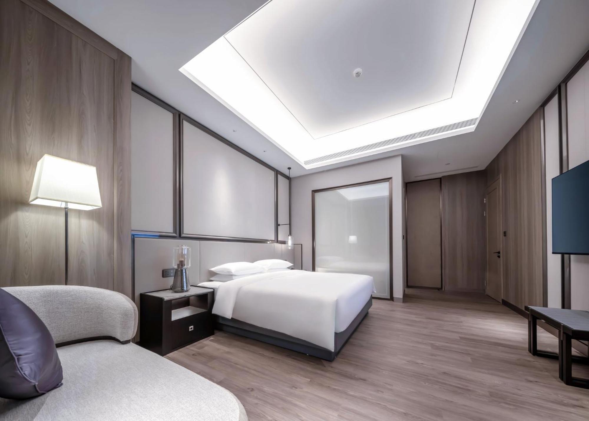 Crowne Plaza Hangzhou Linping By Ihg Exterior photo